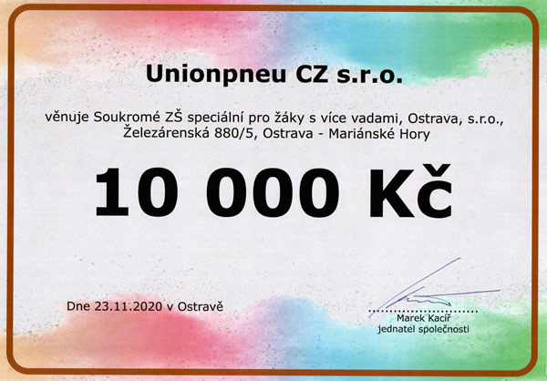 Dar 10 000 Kč